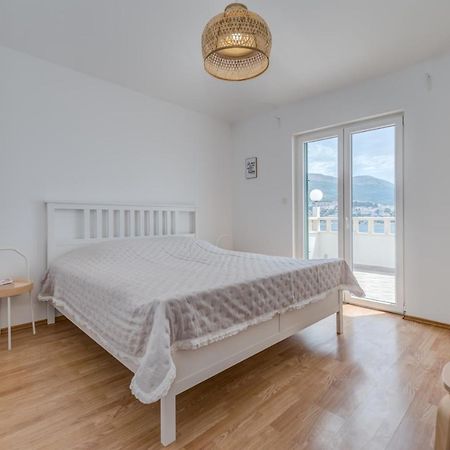 Beachfront Apartments Split Exterior foto